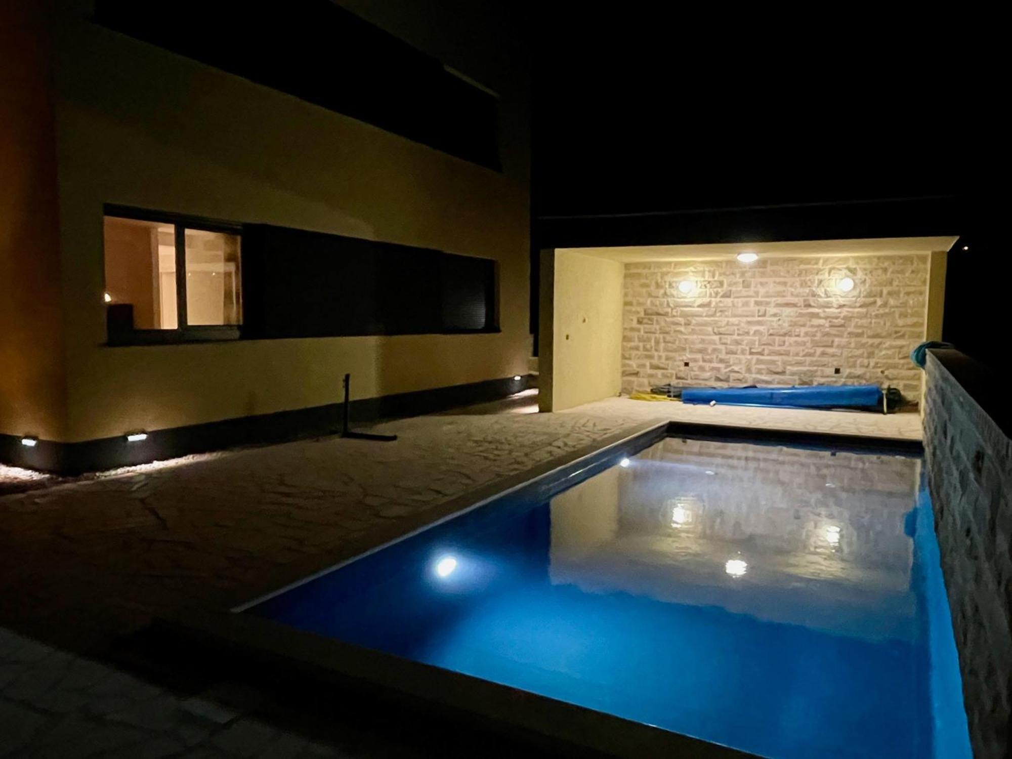 Ferienwohnung Mit Beheiztem Pool, 60 M Vom Strand マスレニツァ エクステリア 写真